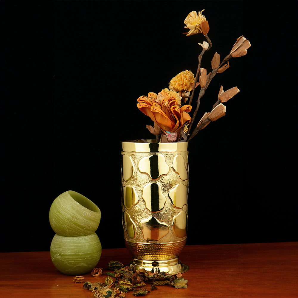 Premium brass vase display